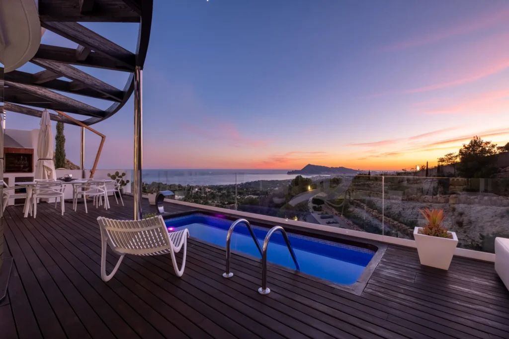Luxury villa exterior – HDR photography