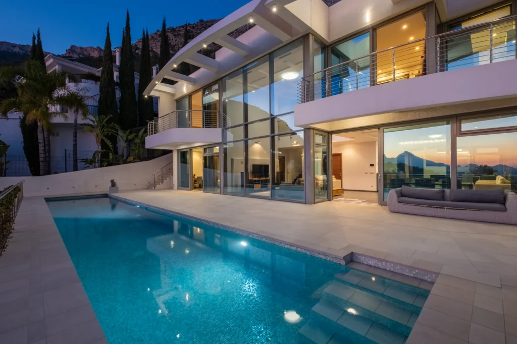Luxury villa exterior – HDR photography