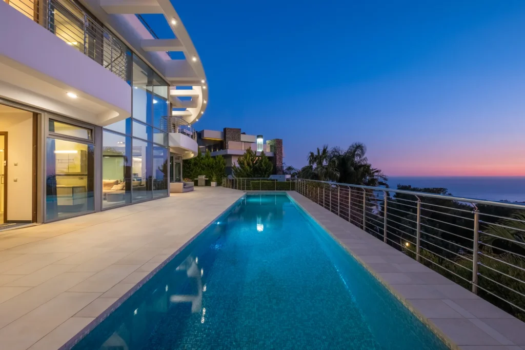 Luxury villa exterior – HDR photography