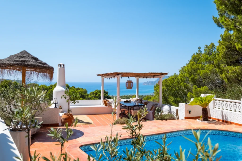 Luxury villa exterior – HDR photography