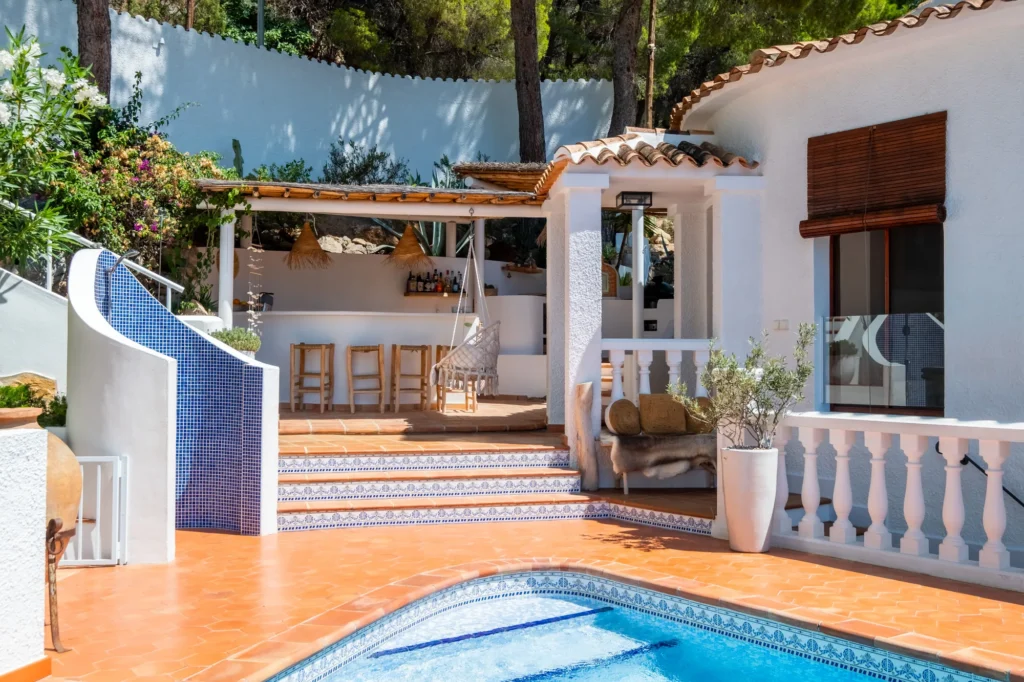Luxury villa exterior – HDR photography