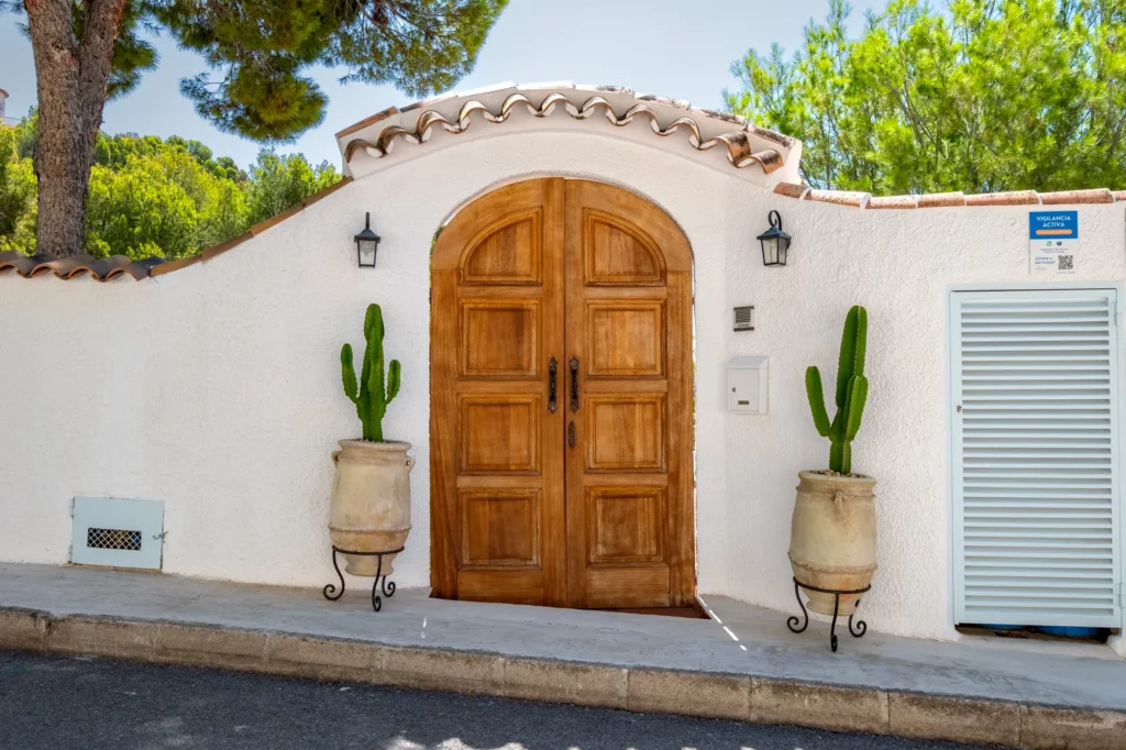 Luxury villa exterior – HDR photography