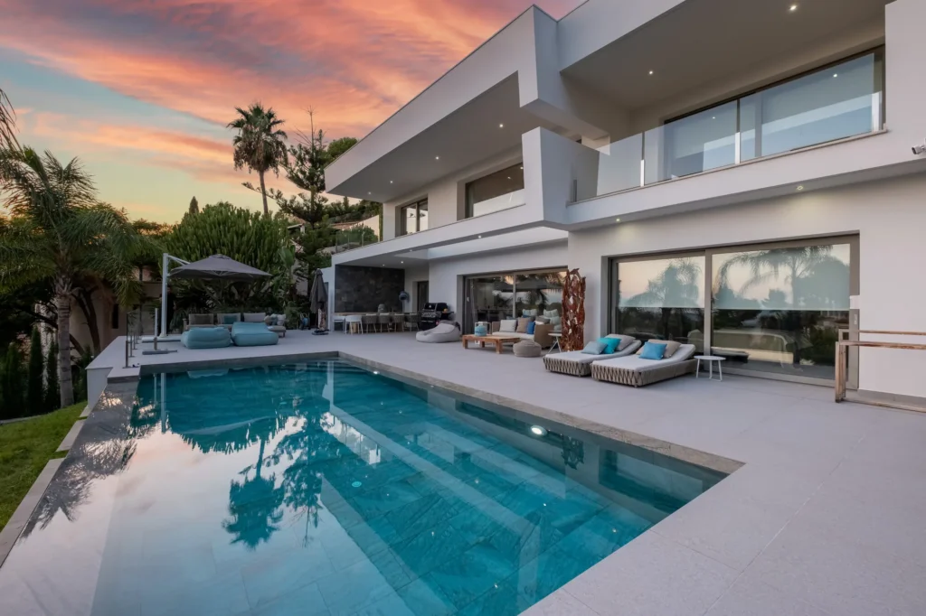 Luxury villa exterior – HDR photography