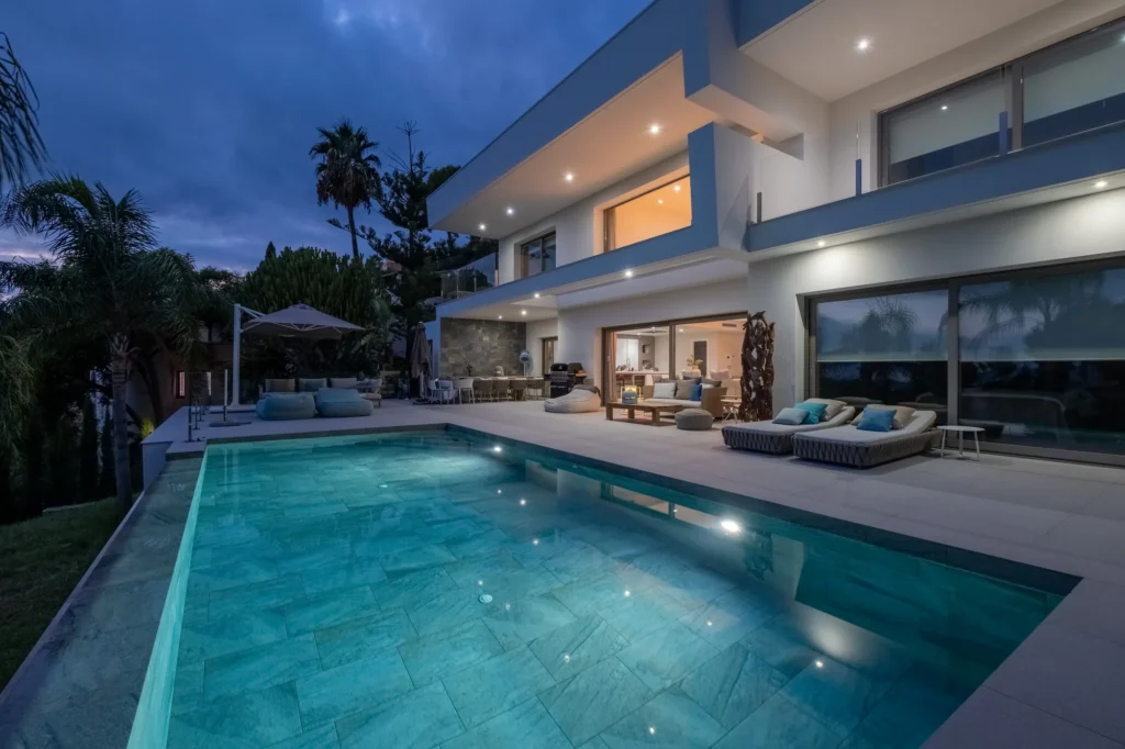 Luxury villa exterior – HDR photography