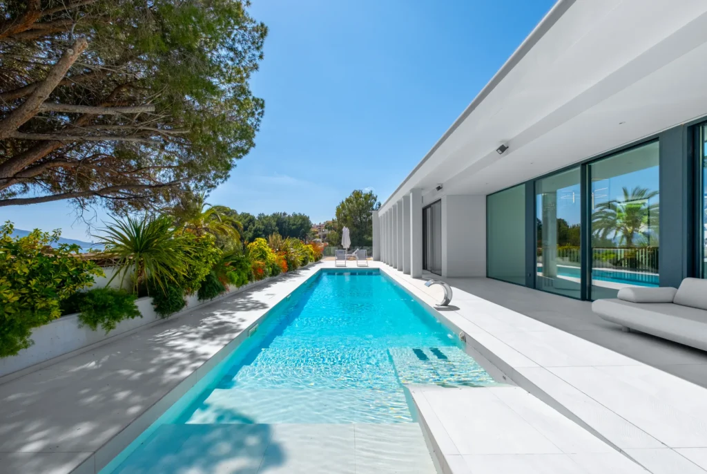 Luxury villa exterior – HDR photography